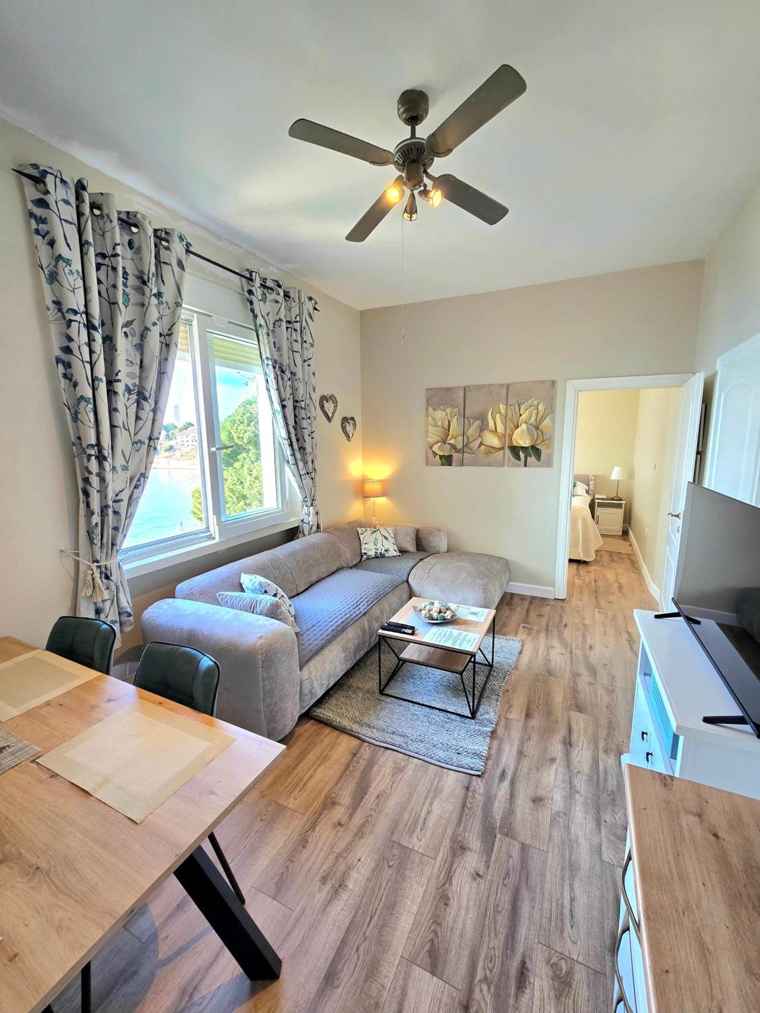 Apartments Suzy Σπλιτ Εξωτερικό φωτογραφία